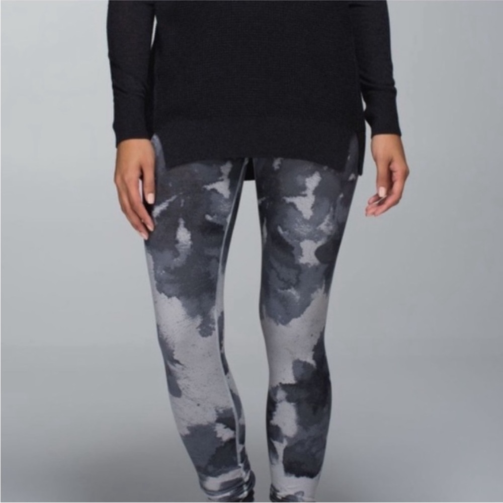 Lululemon Floral Watercolor Wonder Under Leggings